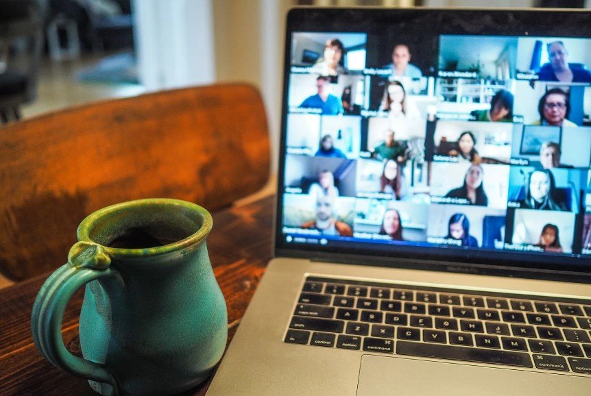 online-meeting-chris-montgomery-smgTvepind4-unsplash-768x576